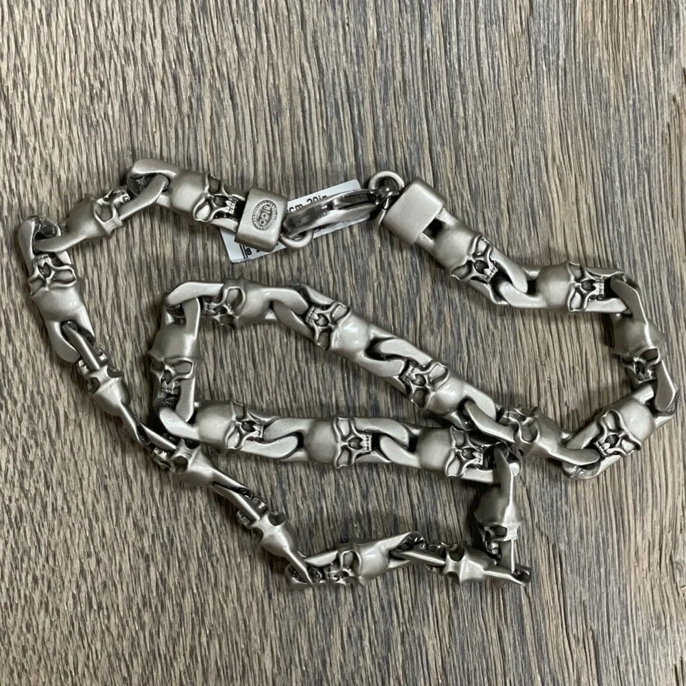 Skull Thick Chain Necklace - NWT!